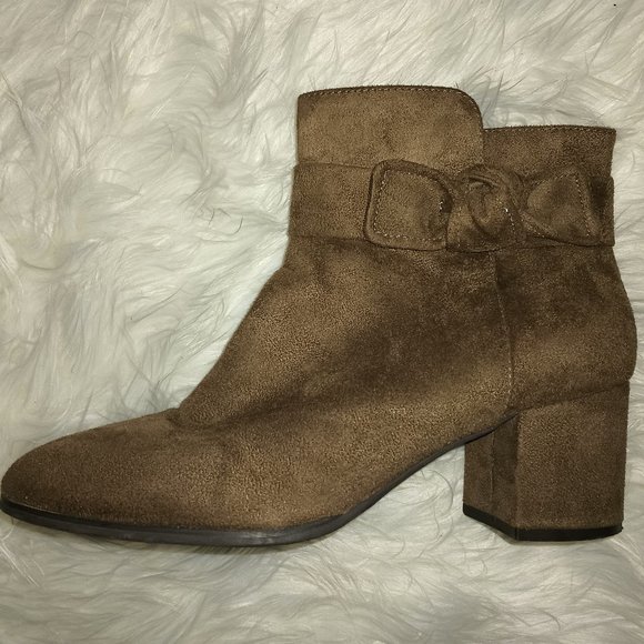 Tahari Taupe Booties - Picture 2 of 7